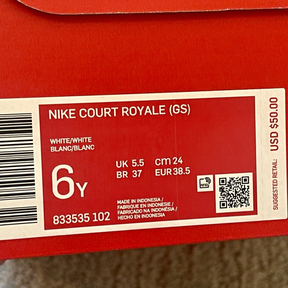 NIB Nike court royale - Picture 8 of 8